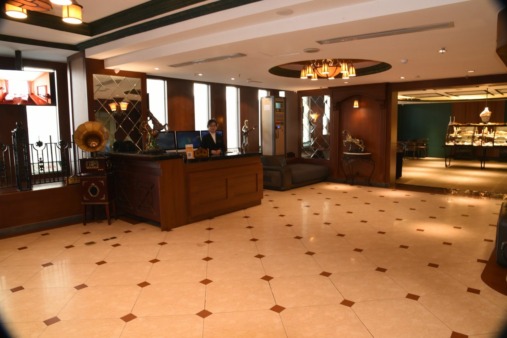 Harbin Bremen Train Station Hotel Экстерьер фото
