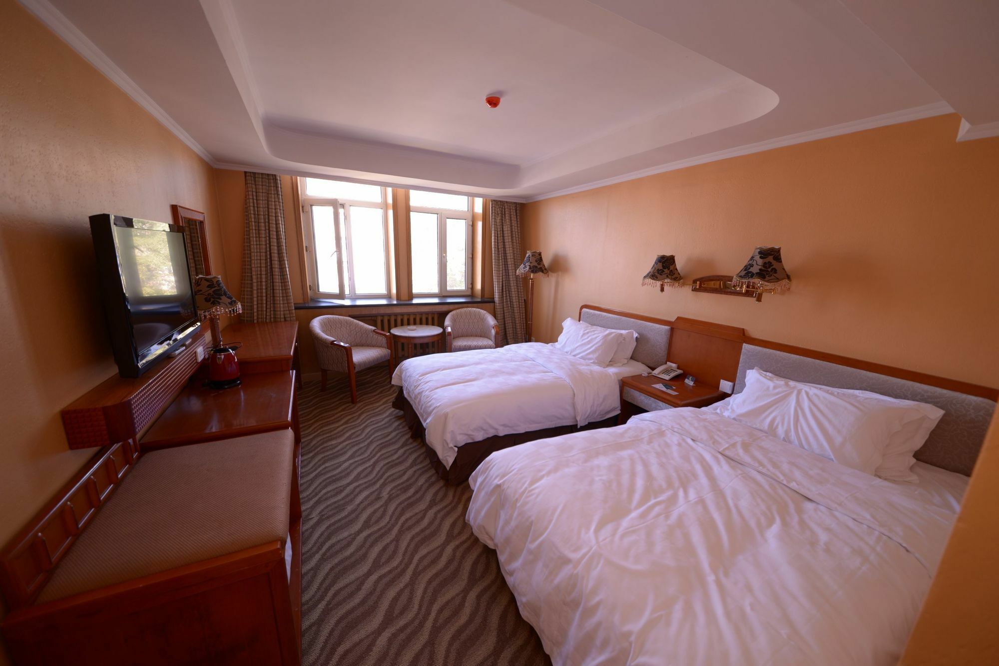 Harbin Bremen Train Station Hotel Экстерьер фото